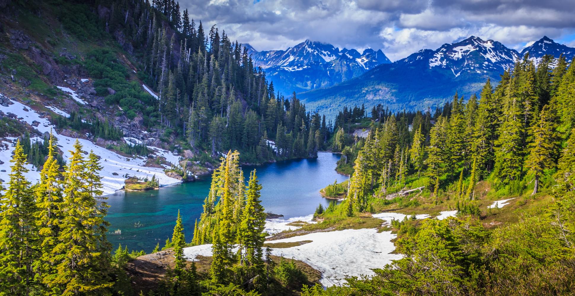  EXPLORING GLACIER NATIONAL-PARK - Habibi World Travel & Tour America