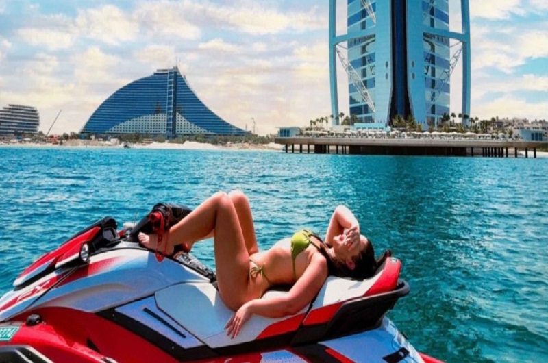 Jet Ski Dubai Marina / Habibi World Travel & Tour   https://habibi-world-travel-agency.com