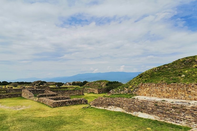 Habibi World Travel and Tour Monte Alban