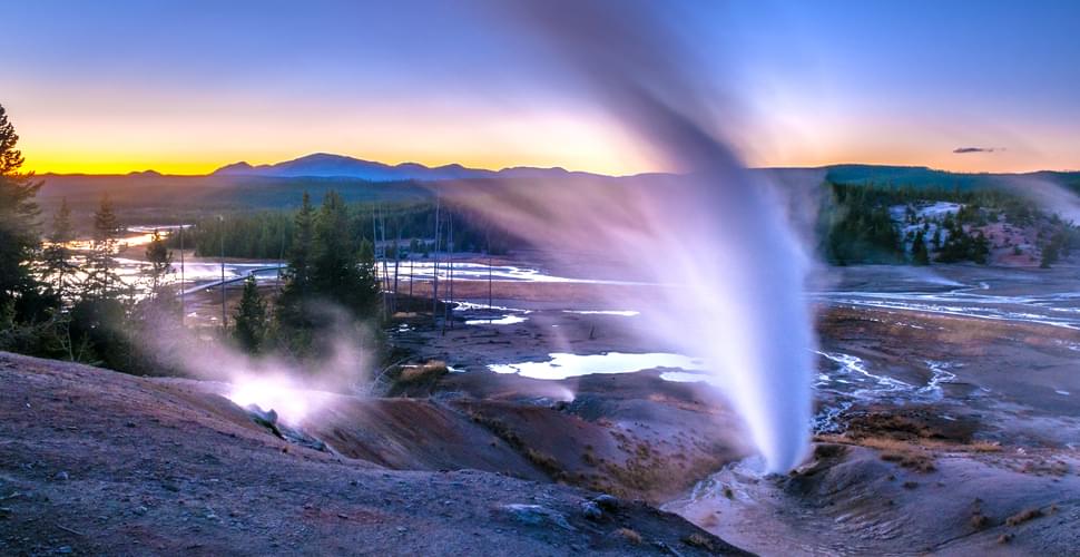  YELLOWSTONE AND GRAND TETON NATIONAL - Habibi World Travel & Tour America