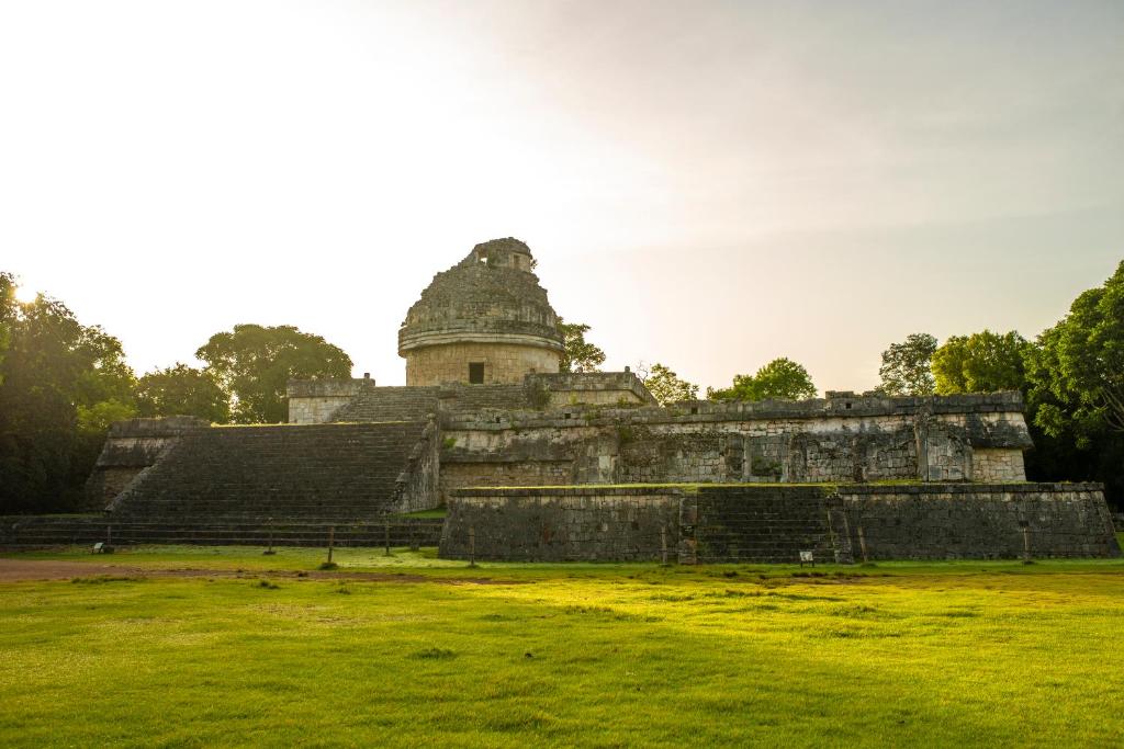 The Lodge at Chichen Itza - Habibi World Travel - https://habibi-world-travel-agency.com/